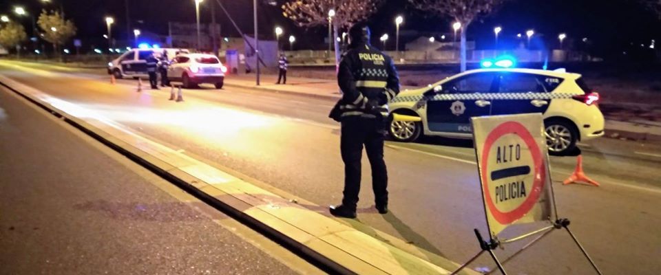 CORONAVIRUS: «La sombra de una sociedad policial aún se cierne sobre el futuro». Entrevista a Óscar&nbsp;Ventura