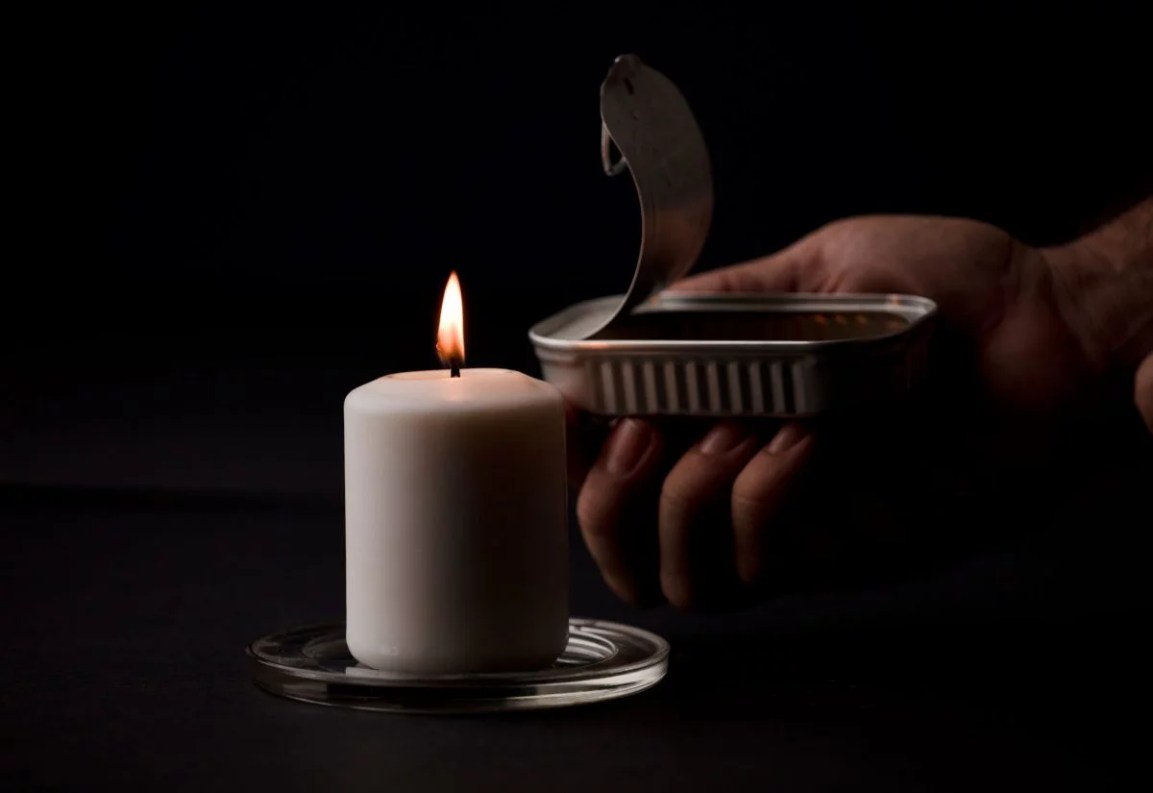 ¿A quién llamas cuando el mundo&nbsp;oscurece?